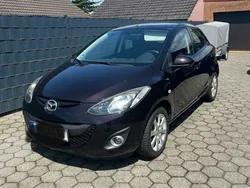 Braun Gebraucht 2011 Mazda 2 Edition Limousine | 4.100 € (Fairer Preis)