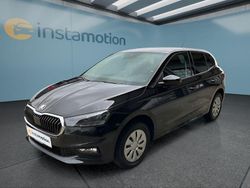 Schwarz Neu 2025 Skoda Fabia Kleinwagen | 22.249 € (Etwas zu teuer)