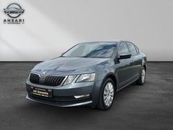 Grau Gebraucht 2017 Skoda Octavia Ambition Limousine | 12.990 € (Superpreis)