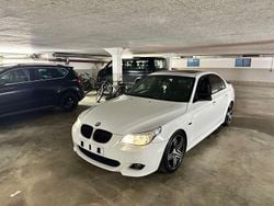 Weiß Gebraucht 2009 BMW 525 M Sport Limousine | 8.500 € (Fairer Preis)