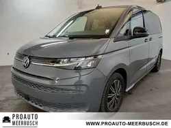Grau Gebraucht 2024 VW T7 Life Van | 48.990 € (Guter Preis)
