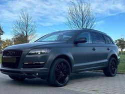 Grau Gebraucht 2012 Audi Q7 SUV | 16.000 € (Guter Preis)