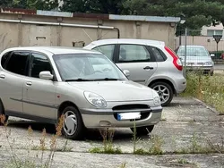 Silber Gebraucht 2000 Daihatsu Sirion Kleinwagen | 1.630 € (Guter Preis)