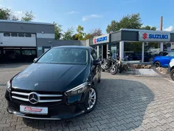 Schwarz Gebraucht 2020 Mercedes B180 Progressive Van / Kleinbus | 22.998 € (Guter Preis)