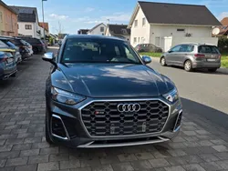 Grau Gebraucht 2023 Audi SQ5 Ambiente SUV | 59.990 € (Guter Preis)