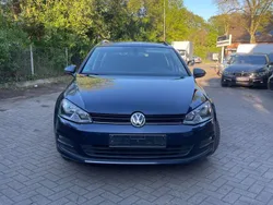 Night blue metallic Gebraucht 2016 VW Golf VII Kombi | 9.999 € (Fairer Preis)