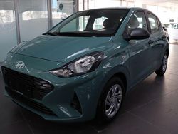 Mangrove grün Neu 2025 Hyundai i10 Kleinwagen | 15.980 € (Guter Preis)