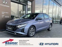Blau Neu 2025 Hyundai i20 Comfort Limousine | 19.980 € (Guter Preis)
