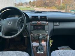 Silber Gebraucht 2006 Mercedes C200 Limousine | 2.150 € (Superpreis)