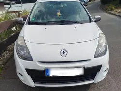 Weiß Gebraucht 2012 Renault Clio GrandTour Kombi | 3.500 €