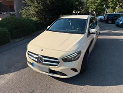 Schwarz Gebraucht 2019 Mercedes B180 Van / Kleinbus | 7.999 € (Etwas zu teuer)