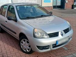 Silber Gebraucht 2007 Renault Clio II Campus Kleinwagen | 1.500 € (Guter Preis)