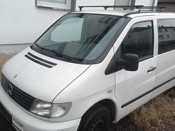 Weiß Gebraucht 2000 Mercedes Vito Van / Kleinbus | 1.600 €