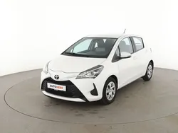 Weiß Gebraucht 2020 Toyota Yaris Comfort Limousine | 13.600 € (Fairer Preis)