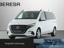 Weiß Gebraucht 2024 Mercedes V220 Style Van / Kleinbus | 57.210 € (Teuer)