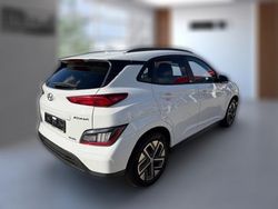 Farbe: Gebraucht 2021 Hyundai Kona Trend SUV | 19.310 € (Etwas zu teuer)