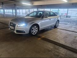 Silber Gebraucht 2009 Audi A4 Limousine | 7.800 € (Fairer Preis)