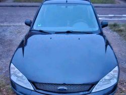 Schwarz Gebraucht 2001 Ford Mondeo Kombi | 2.000 €