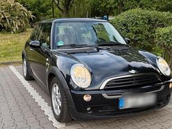 Schwarz Gebraucht 2006 Mini Cooper Coupé Seven Coupé | 2.700 € (Guter Preis)