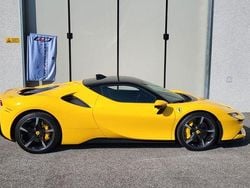 Gelb Gebraucht 2022 Ferrari SF90 Cabrio | 396.500 €