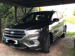 Grau Gebraucht 2019 Ford Kuga SUV | 16.400 € (Guter Preis)