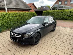 Schwarz Gebraucht 2016 Mercedes C200 Kombi | 15.900 €