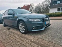 Grau Gebraucht 2010 Audi A4 Kombi | 6.799 € (Etwas zu teuer)