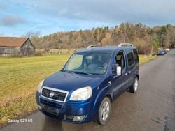 Blau Gebraucht 2009 Fiat Doblò Van / Kleinbus | 2.290 € (Guter Preis)