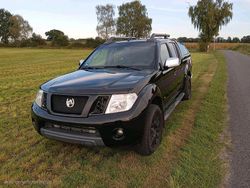 Schwarz Gebraucht 2014 Nissan Navara Abholung | 20.000 €