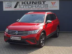 Rot Gebraucht 2023 VW Tiguan Allspace Life SUV | 36.990 € (Etwas zu teuer)