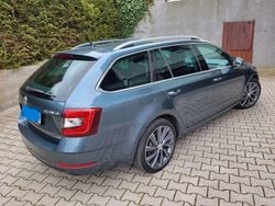 Grau Gebraucht 2018 Skoda Octavia G-TEC Style Kombi | 13.390 € (Fairer Preis)