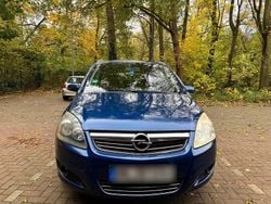 Blau Gebraucht 2009 Opel Zafira Kombi | 5.000 € (Teuer)