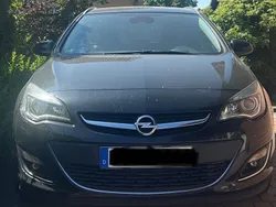 Schwarz Gebraucht 2014 Opel Astra Exklusiv Kombi | 4.444 € (Guter Preis)
