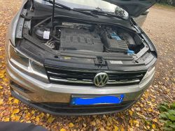 Schwarz Gebraucht 2017 VW Tiguan Trendline SUV | 18.400 € (Fairer Preis)