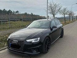 Schwarz Gebraucht 2019 Audi A4 Ambiente Kombi | 20.300 € (Teuer)