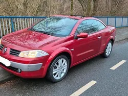 Rot Gebraucht 2005 Renault Mégane Cabriolet Cabrio | 1.990 € (Fairer Preis)