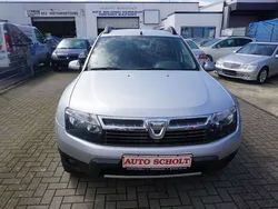 Grau Gebraucht 2013 Dacia Duster Prestige SUV | 5.900 € (Guter Preis)