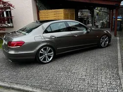 Grau Gebraucht 2008 Mercedes E550 Limousine | 21.000 €