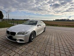 Silber Gebraucht 2011 BMW 530 M Sport Limousine | 19.750 €