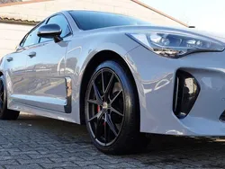 Grau Gebraucht 2019 Kia Stinger 3 Limousine | 22.000 €