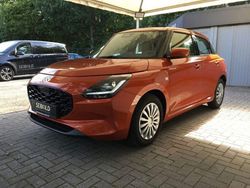 Orange Gebraucht 2024 Suzuki Swift Club Kleinwagen | 16.980 € (Fairer Preis)