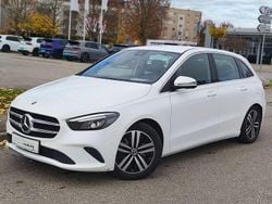 Weiß Gebraucht 2019 Mercedes B250 Van / Kleinbus | 18.900 € (Guter Preis)