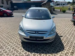 Grau Gebraucht 2004 Peugeot 307 Limousine | 2.300 € (Fairer Preis)