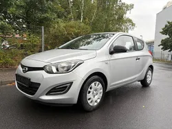 Silber Gebraucht 2015 Hyundai i20 Classic Kleinwagen | 5.490 € (Guter Preis)