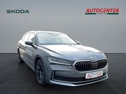 Grau (graphitgraumetallic) Neu 2025 Skoda Superb Selection Kombi | 45.000 € (Superpreis)