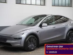 Quicksilver Gebraucht 2025 Tesla Model Y Long Range RWD SUV | 48.950 €