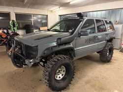 Grau Gebraucht 1996 Jeep Grand Cherokee SUV | 9.000 €