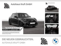 Midnight black Gebraucht 2024 Mini Cooper Kleinwagen | 30.379 € (Fairer Preis)