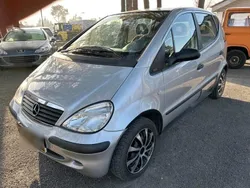 Grau Gebraucht 2002 Mercedes A160 Kleinwagen | 1.900 € (Etwas zu teuer)