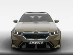 Frozen urban green uni Neu 2025 BMW M5 Performance Kombi | 146.300 € (Guter Preis)